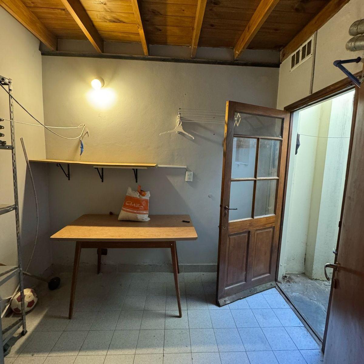 Chalet 5 ambientes, barrio Constitucion.
