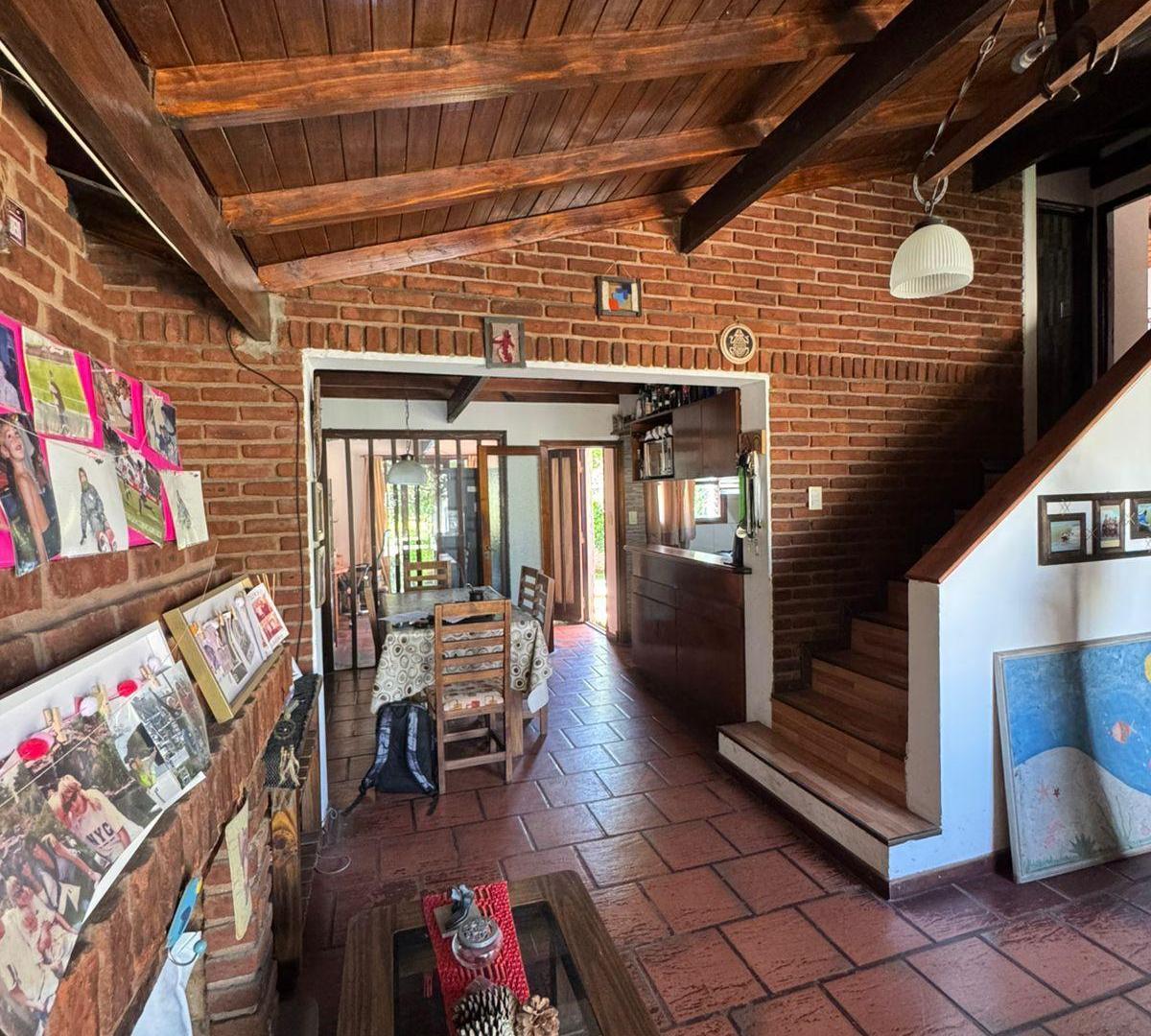 Foto de Chalet 4 ambientes, barrio La Florida, imagen 2