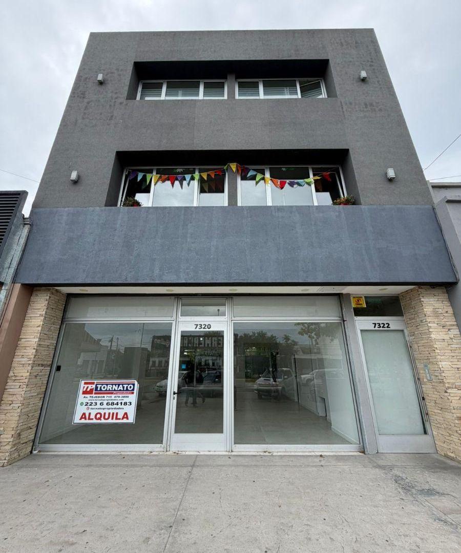 ALQUILER COMERCIAL 24 MESES SOBRE AV.CONSTITUCION