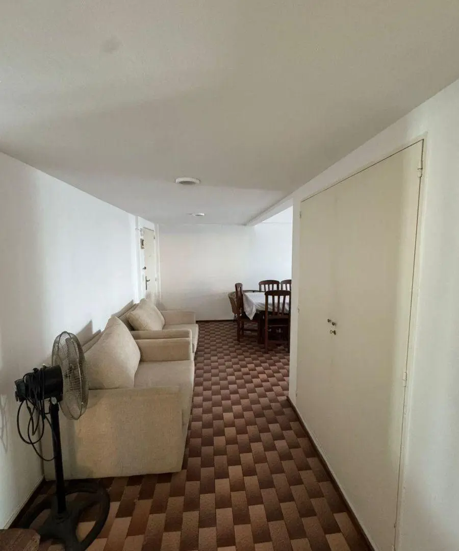 Departamento 2 ambientes, lateral, 2 piso a metros de la costa. 4