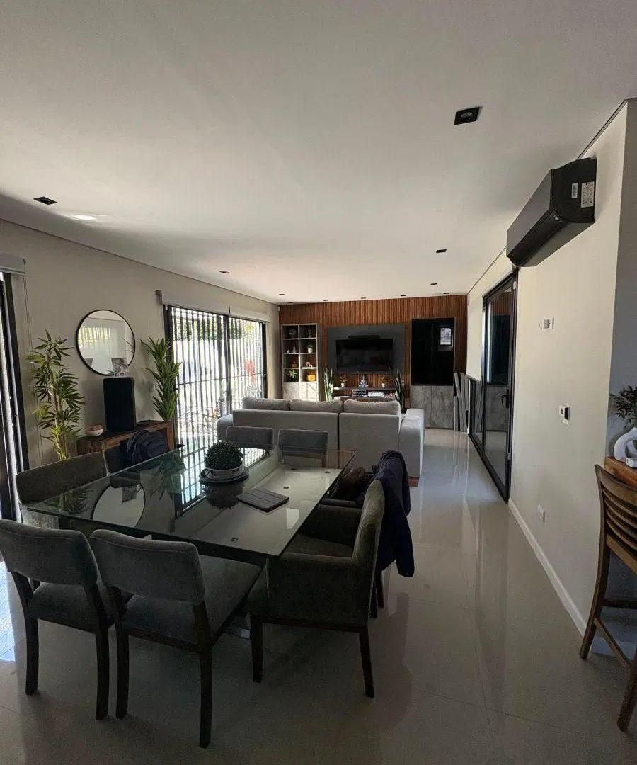 Casa 4 ambientes en Ph, barrio Caisamar. 4