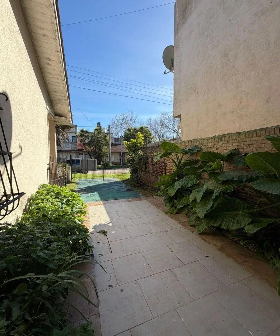 Chalet 3 ambientes, emplazado en 1 planta, barrio Zacagnini 2