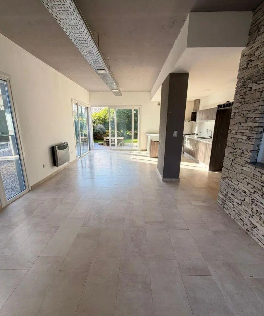 Duplex 4 ambients, barrio Caisamar, Apto credito. 3