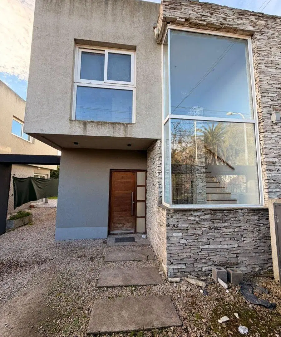 Duplex 4 ambients, barrio Caisamar, Apto credito. 4
