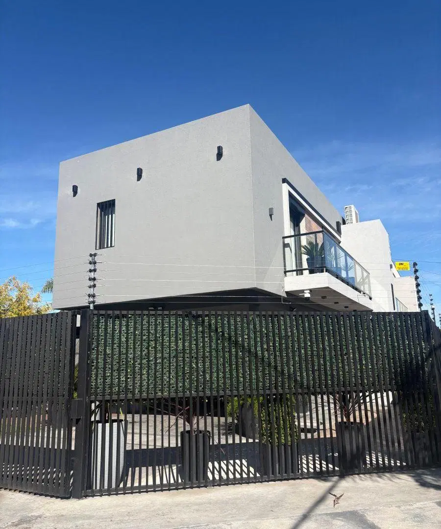Alquiler 24 meses, casa en ph 4 ambientes, barrio caisamar. 2
