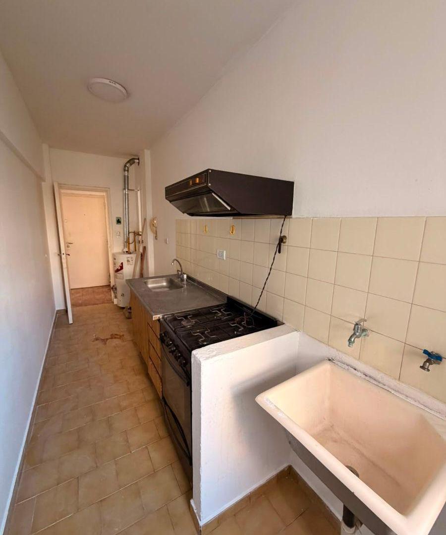 Foto de Alquiler 24 meses, departamento 3 ambientes, 1er piso por escalera., imagen 1