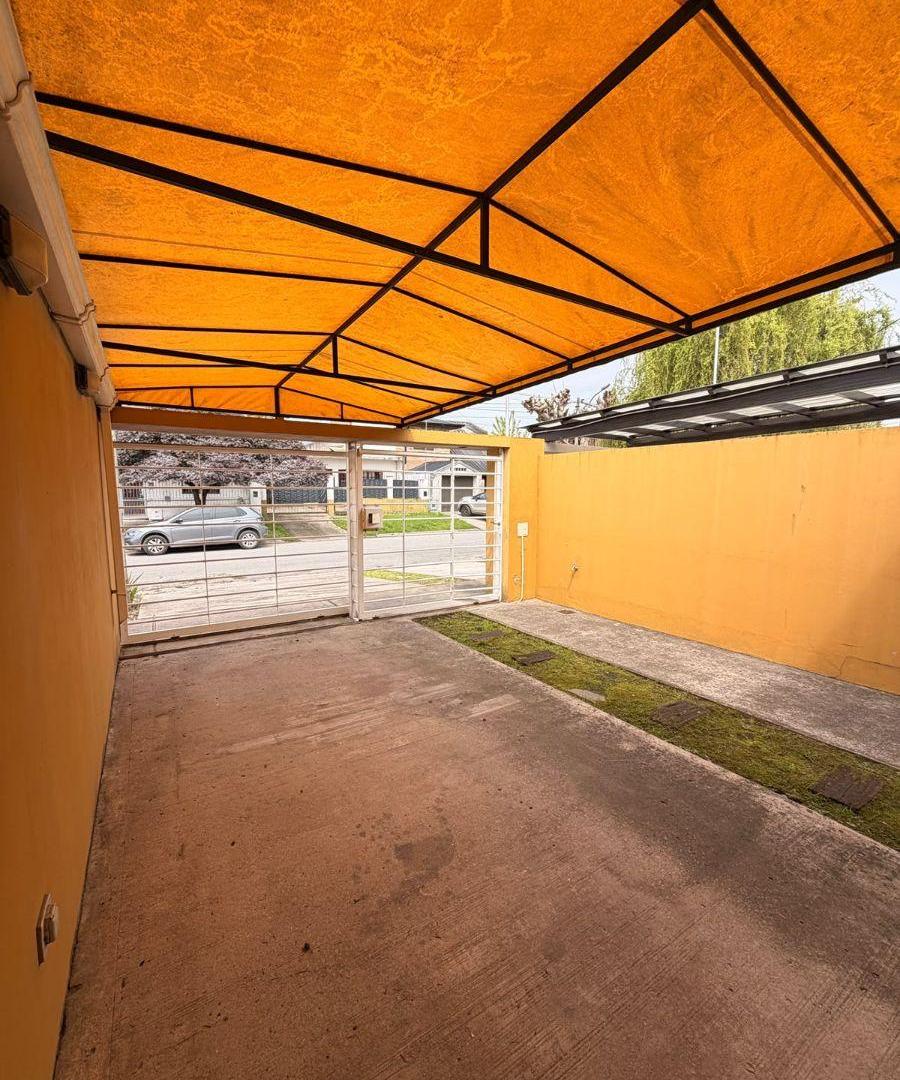 Foto de Ph 2 1/2 ambientes, con patio y parque al fondo con parrilla., imagen 5