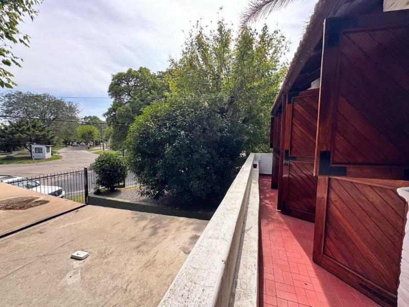 Chalet 6 Ambientes en Barrio Pinos de Anchorena 3