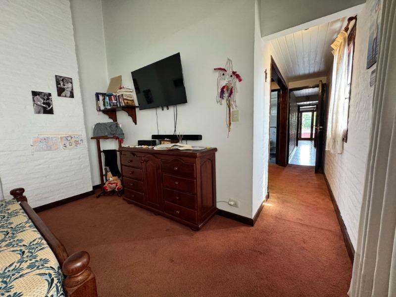 Chalet 6 Ambientes en Barrio Pinos de Anchorena 2