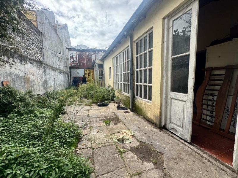 Casa de Estilo a Reciclar, en Zona Nueva Pompeya 2