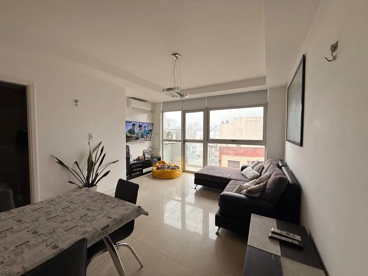 VENTA 3 AMBIENTES CON COCHERA, PLAZA MITRE APTO CREDITO 5