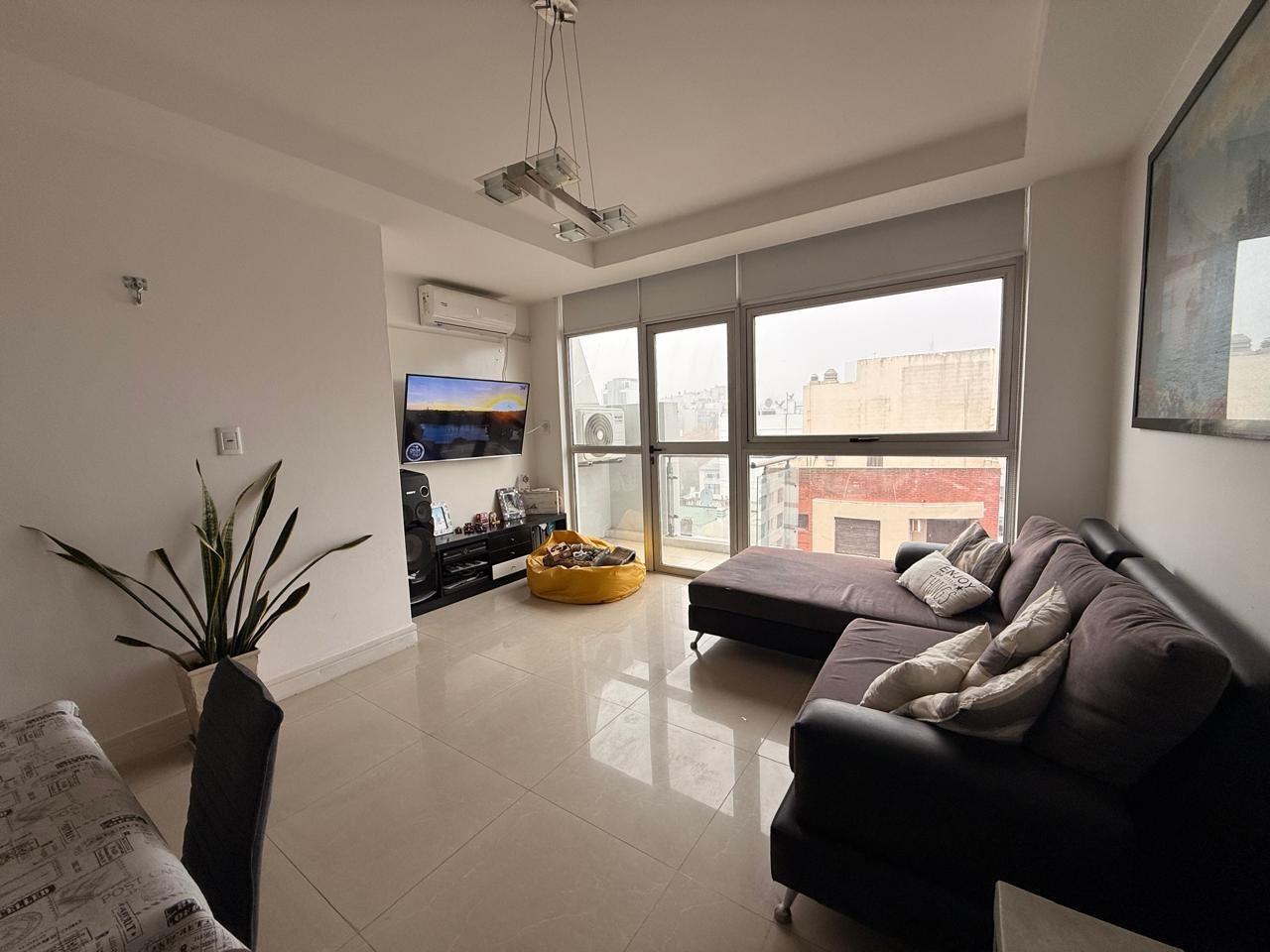 Foto de VENTA 3 AMBIENTES CON COCHERA, PLAZA MITRE APTO CREDITO, imagen 2