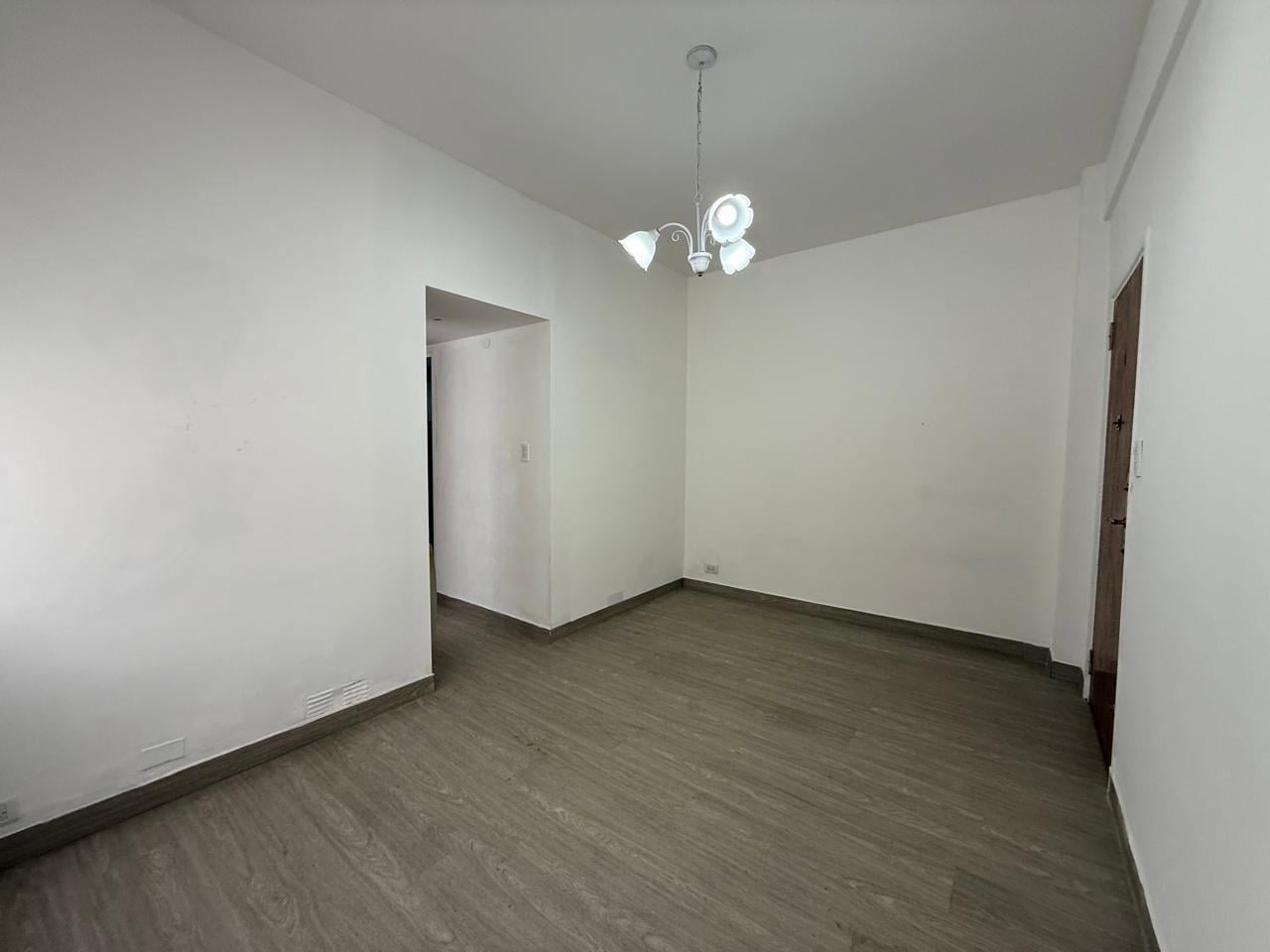 Foto de Alquiler 2 ambientes zona plaza mitre., imagen 1