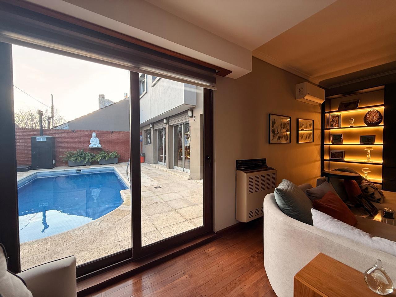 Foto de Venta casa 6 ambientes con quincho y piscina en Parque Luro, imagen 5