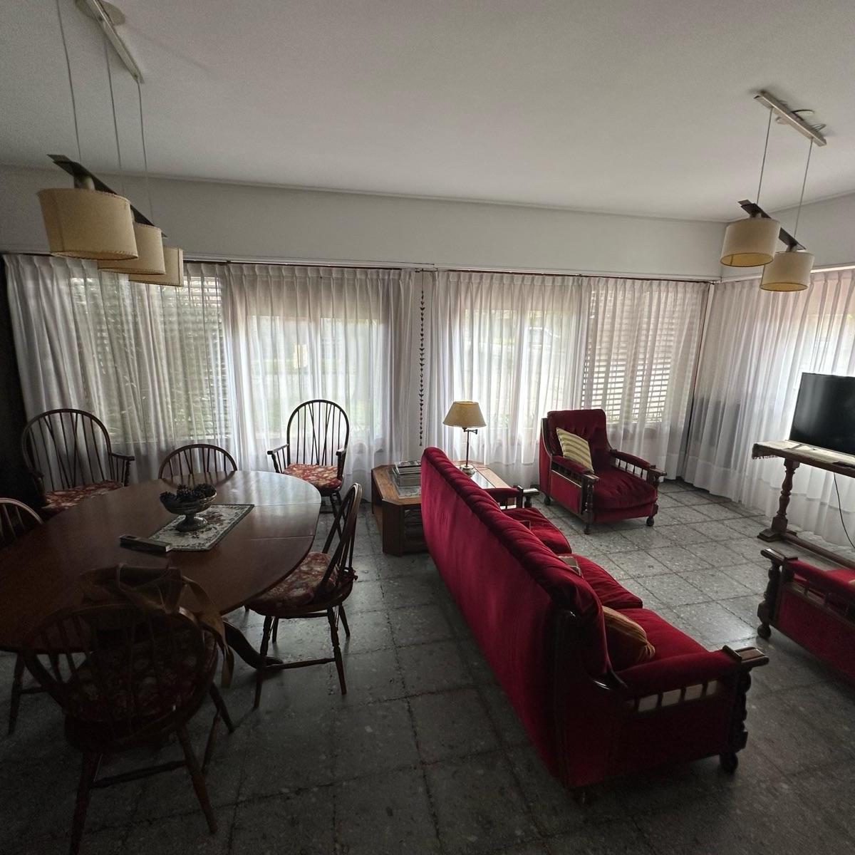 Casa en Venta en General Madariaga. 1