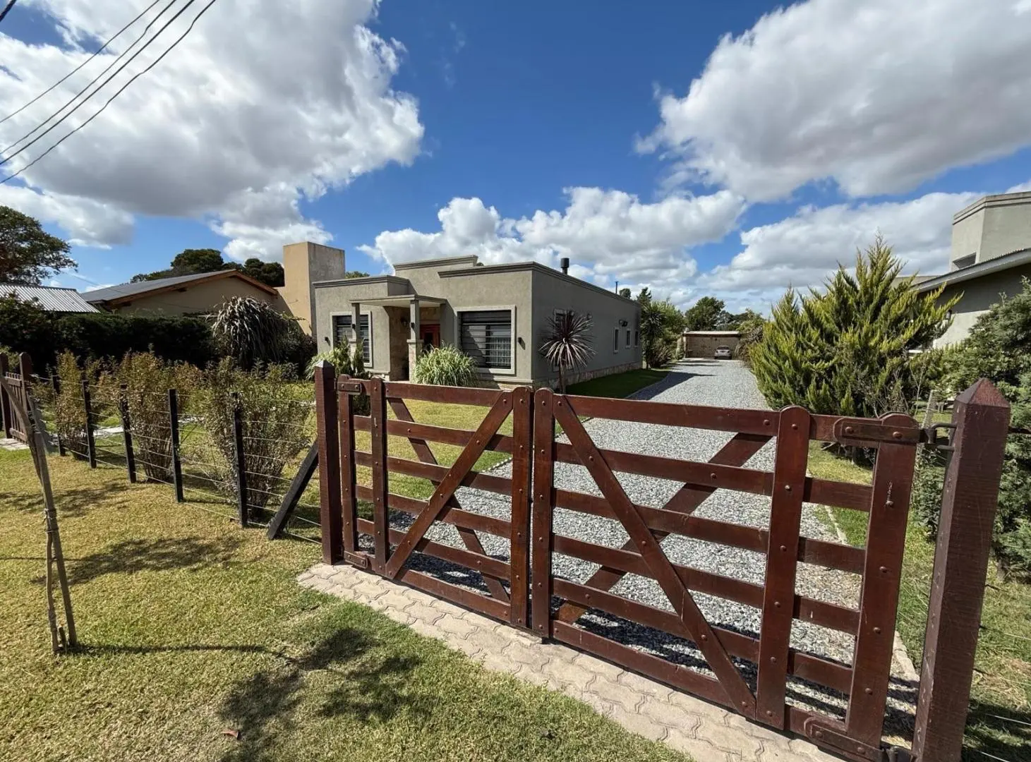 Hermosa Casa en Madariaga 3