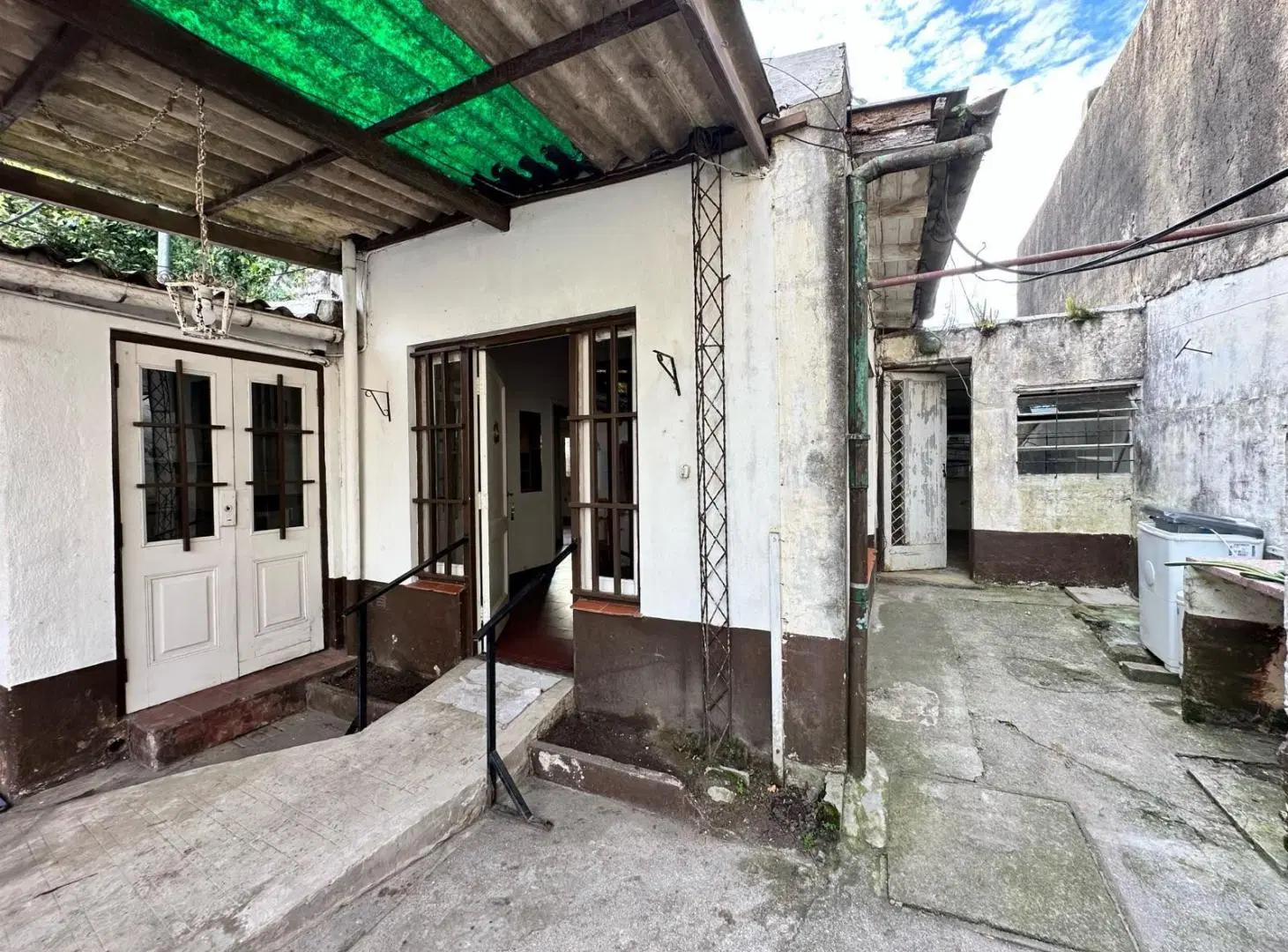Vivienda con garaje y departamento en venta 5