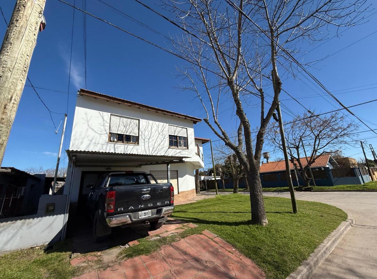 Foto de Casa con locales y quincho en Madariaga., imagen 2