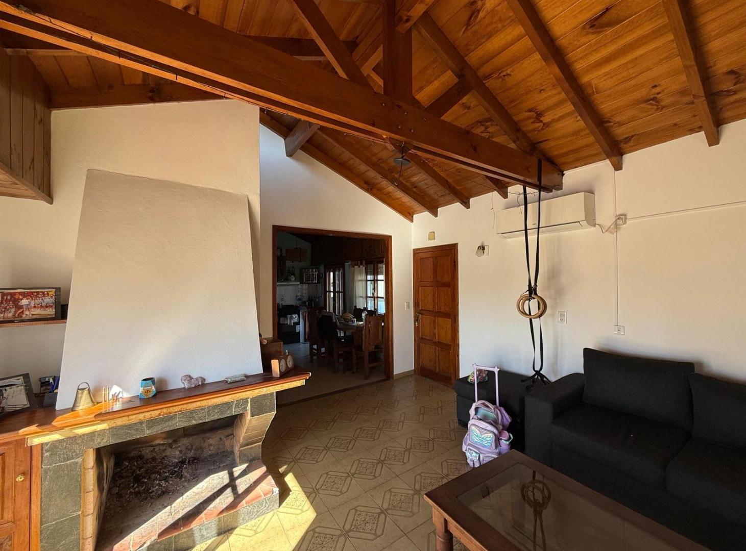 Foto de Casa con locales y quincho en Madariaga., imagen 5