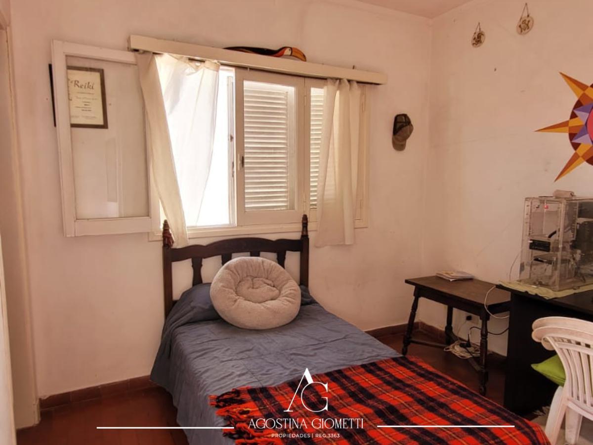 Z/ Divino Rostro. Casa 4 Amb C/ Depen. Jardin 2