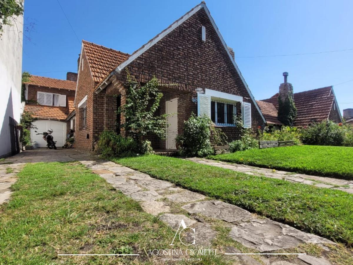 Z/ Divino Rostro. Casa 4 Amb C/ Depen. Jardin 4