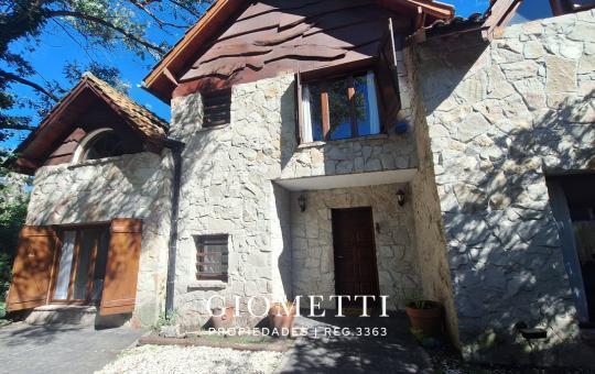 Foto de Casa en el Bosque Peralta Ramos, imagen 1