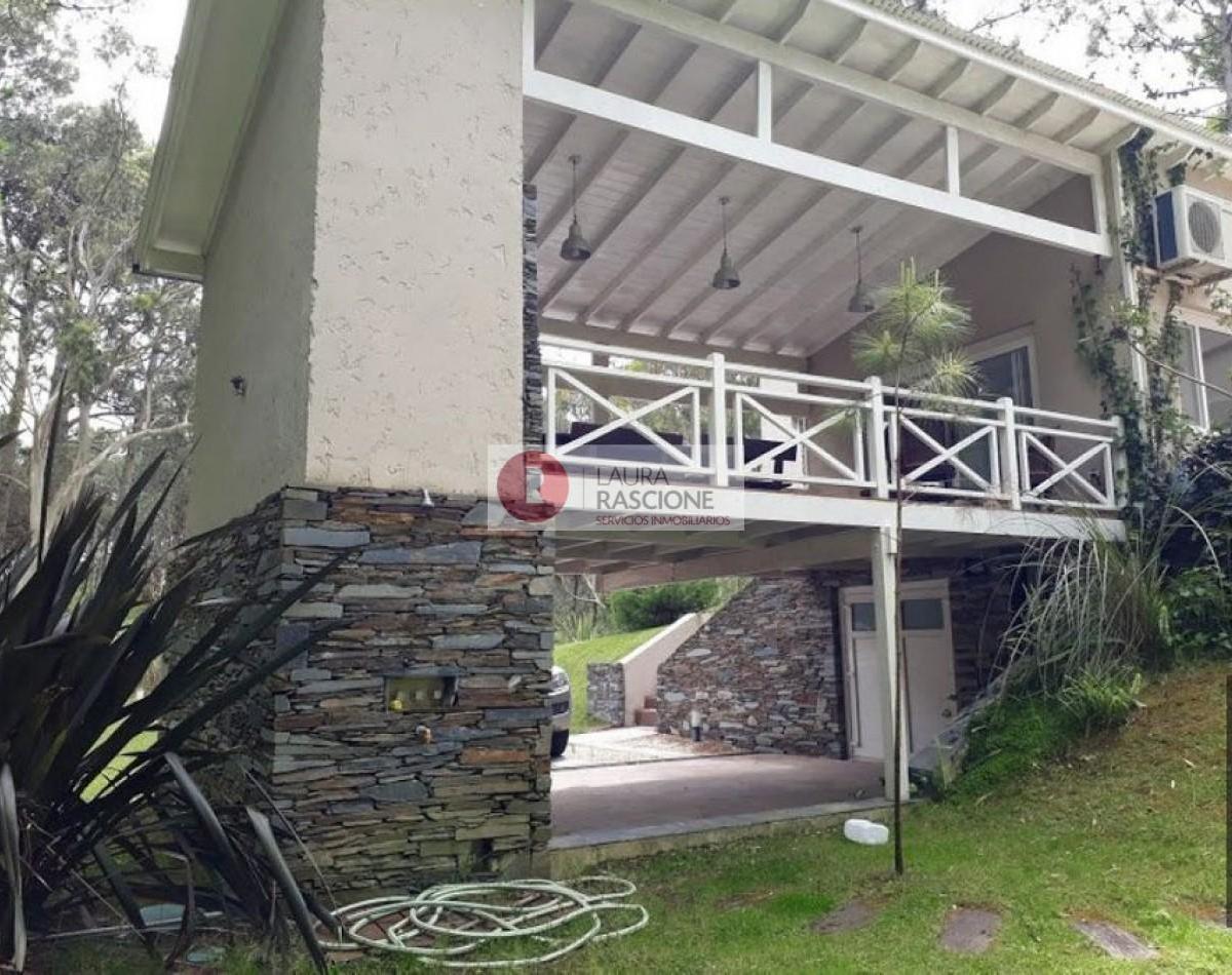 Casa a m del Golf de Carilo (C) 5