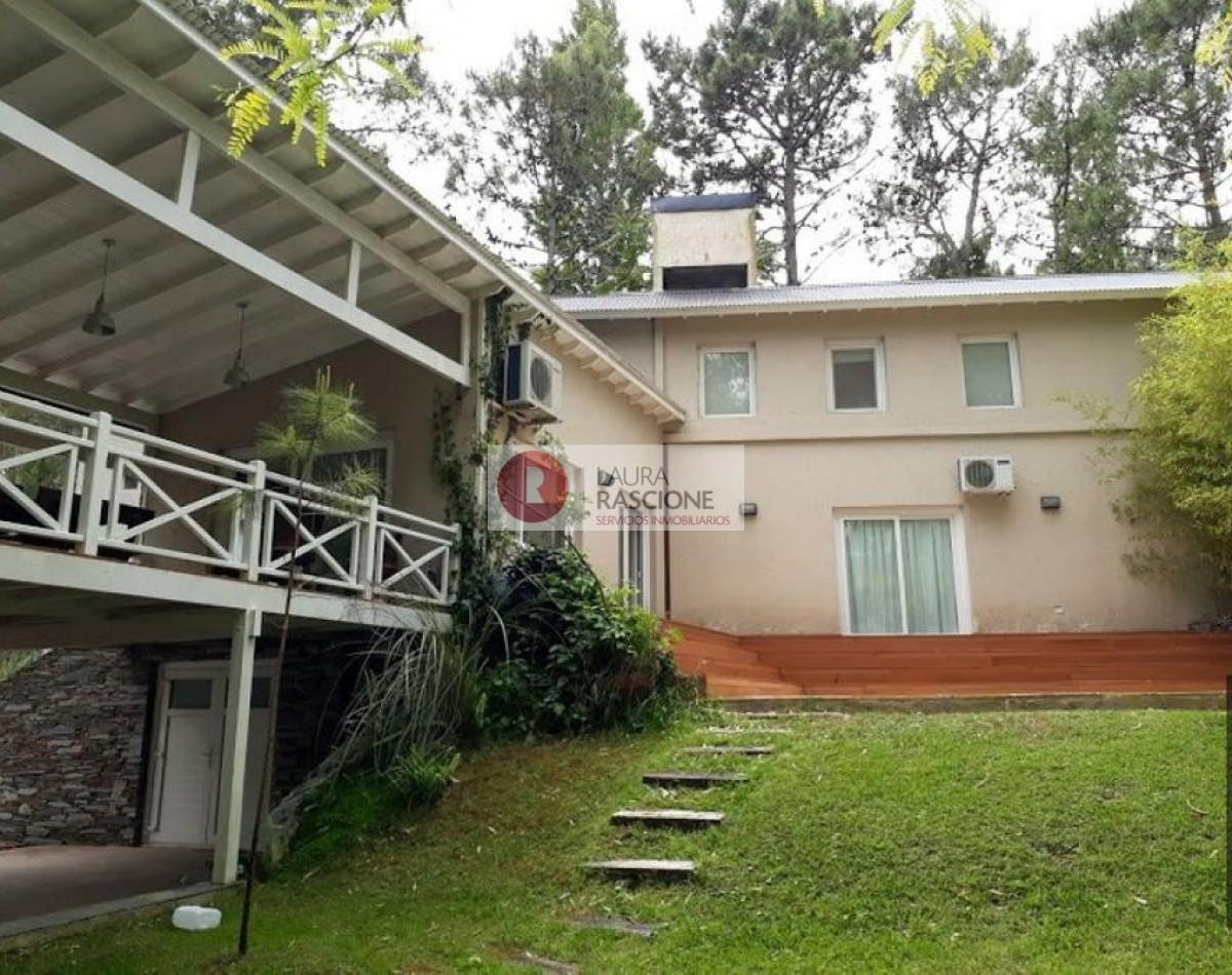 Casa a m del Golf de Carilo (C) 2