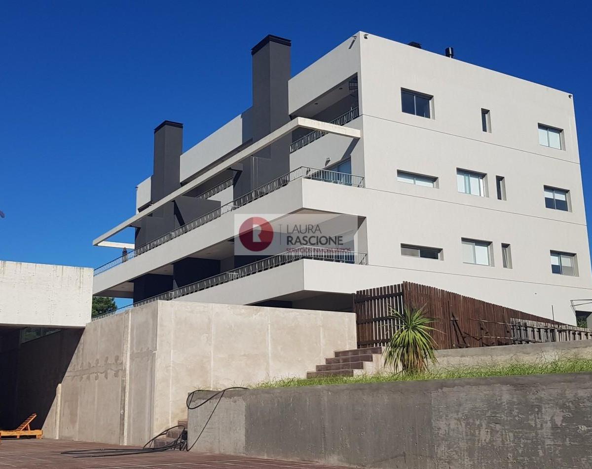 DEPARTAMENTO EN EDIFICIO NAYADES