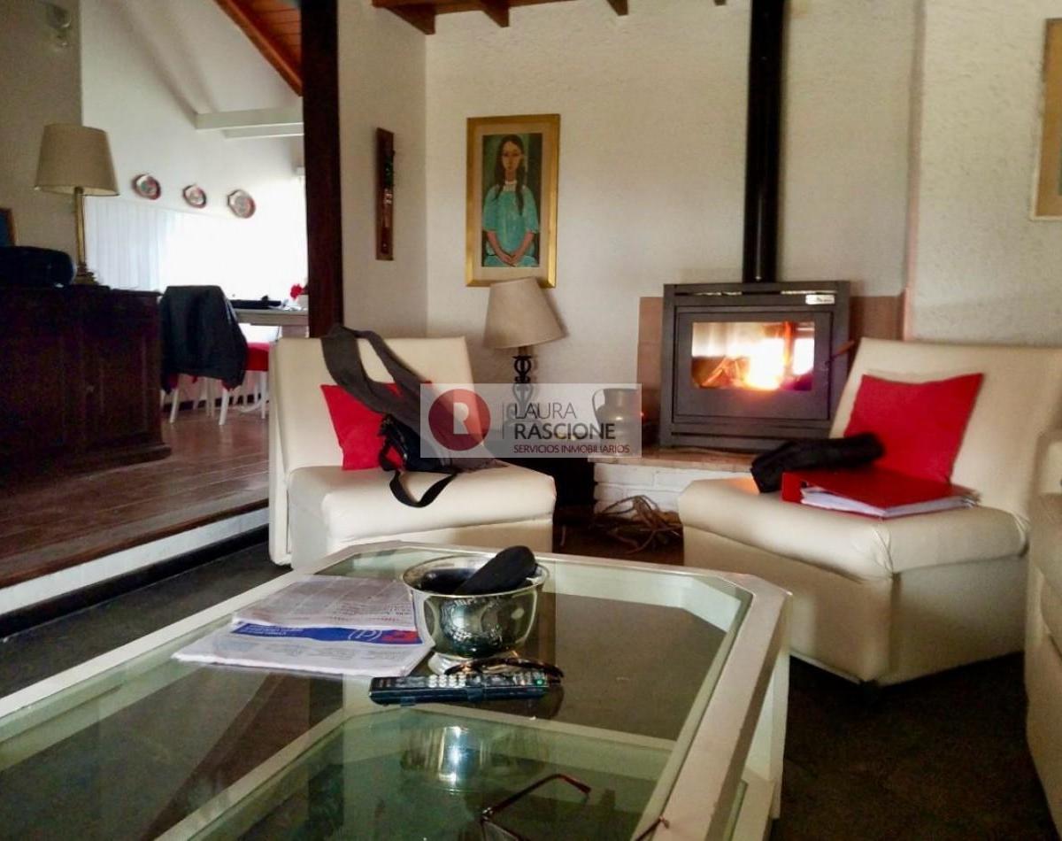 CASA 4 AMB Centro de PINAMAR, con parque a 150m del MAR