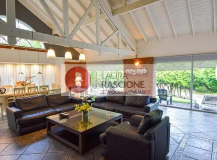 Casa en Venta en Carilo 5