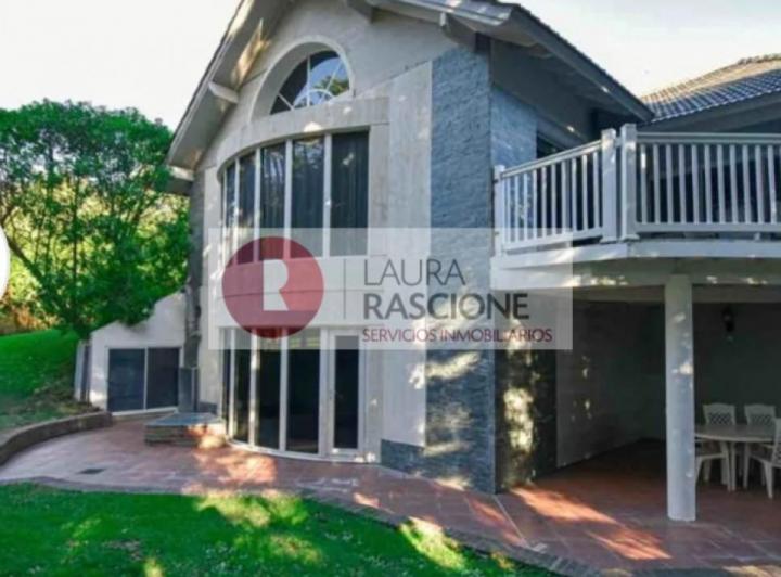 Casa en Venta en Carilo 2