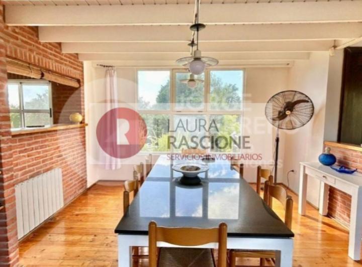 Casa en venta en Carilo, sobre Avutarda a 100 mas del mar! 2