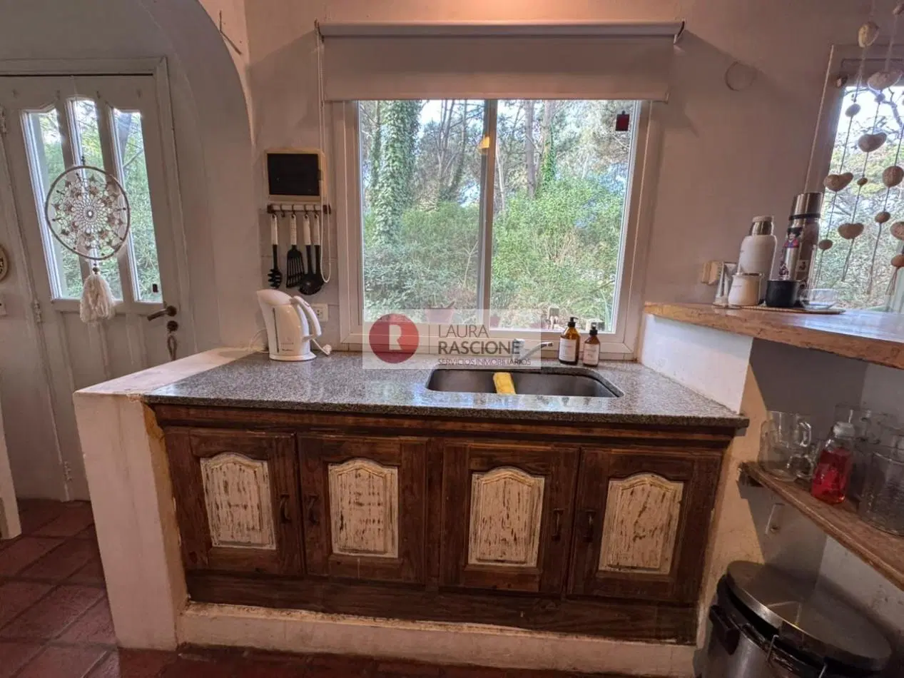 CASA EN VENTA UBICADA EN VALERIA DEL MAR 8