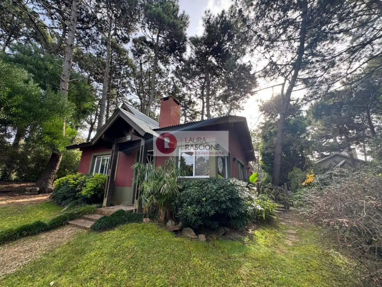 CASA EN VENTA UBICADA EN VALERIA DEL MAR 4