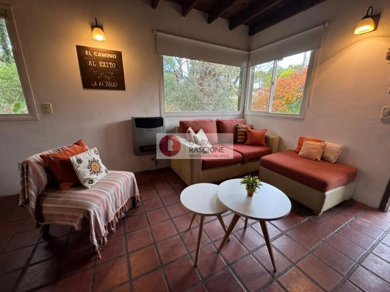 CASA EN VENTA UBICADA EN VALERIA DEL MAR 3