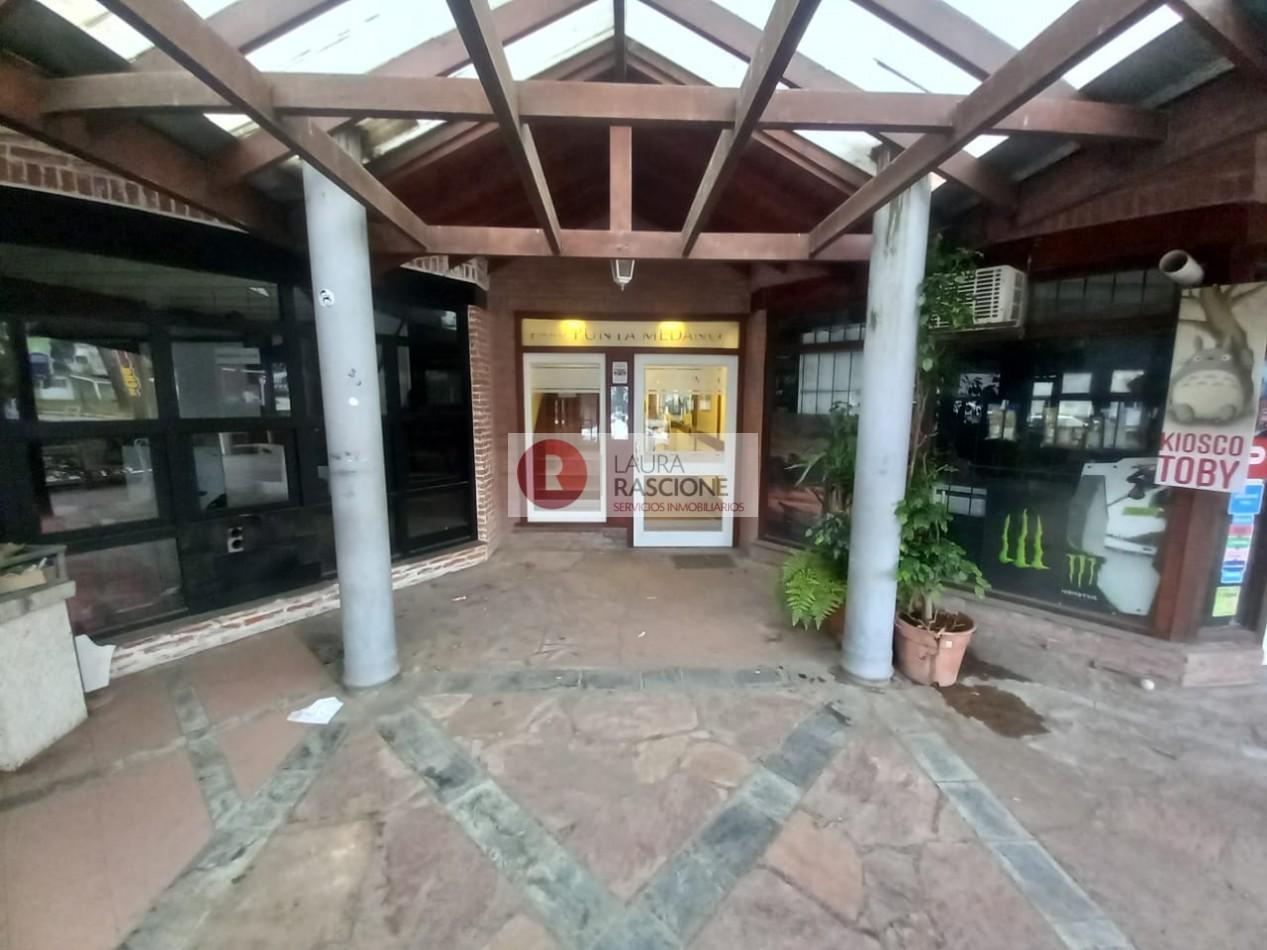 Foto de OPORTUNIDAD-DEPARTAMENTO 3 AMBIENTES EN CENTRO DE PINAMAR, imagen 3