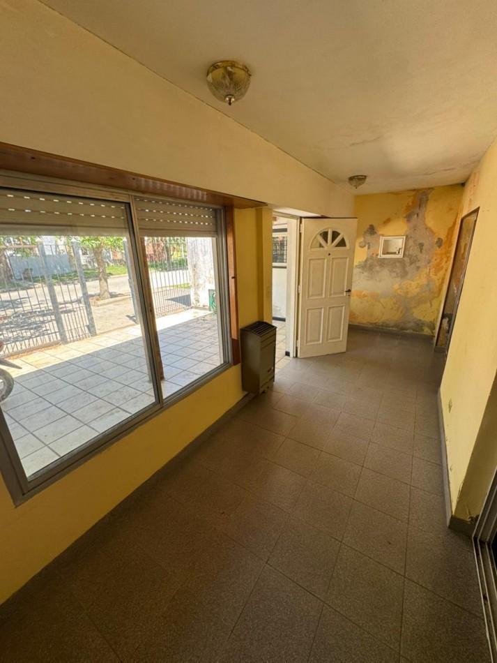 Chalet 4 Amb + Monoambiente a Reciclar en Miramar 3