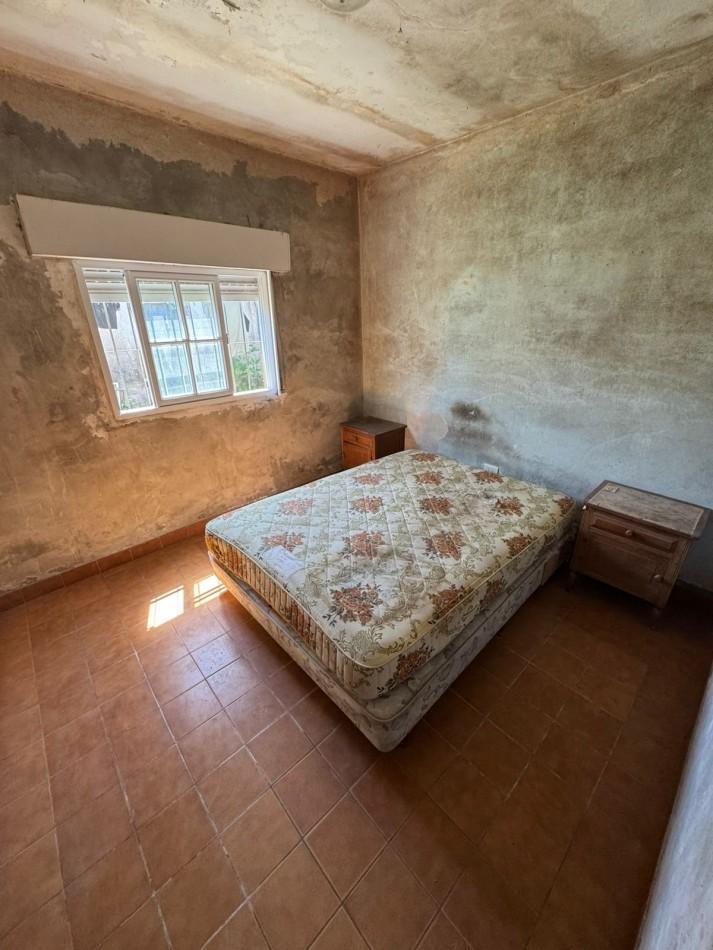 Chalet 4 Amb + Monoambiente a Reciclar en Miramar 1