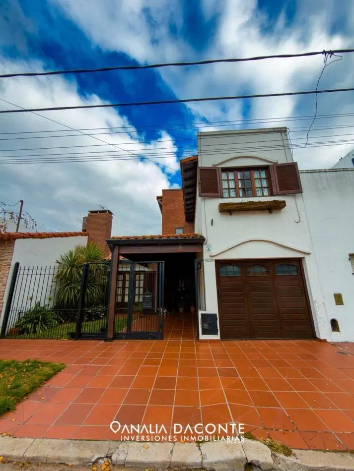 Importante chalet 5 amb con parque y garage. San Jose 2