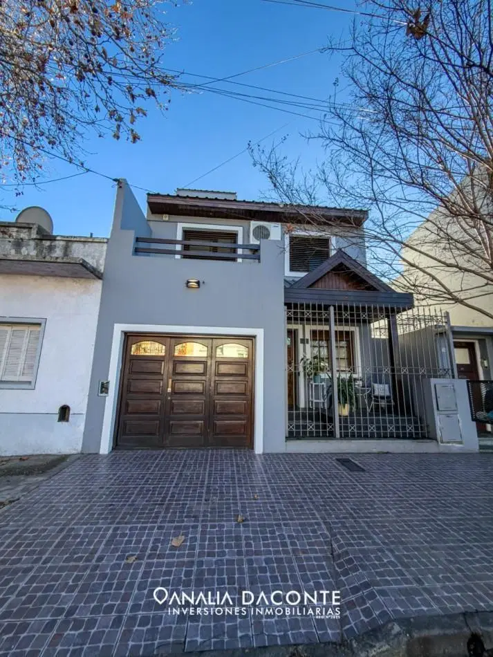 Chalet en ph 4 amb con garage y jardin. Nueva Pompeya 2