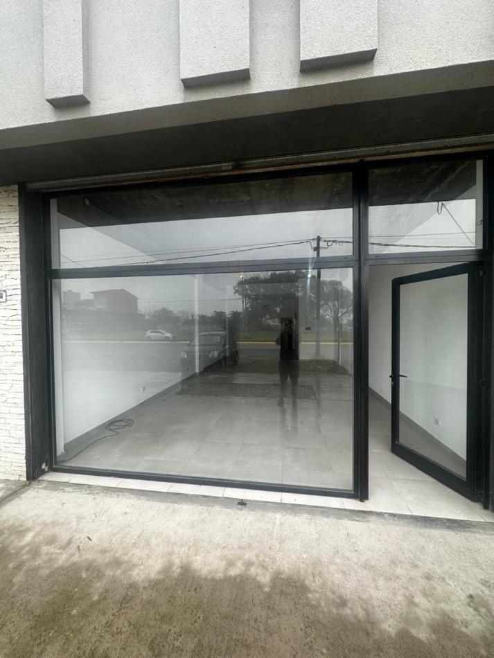Local en venta a estrenar. Tejedor y Ferre
