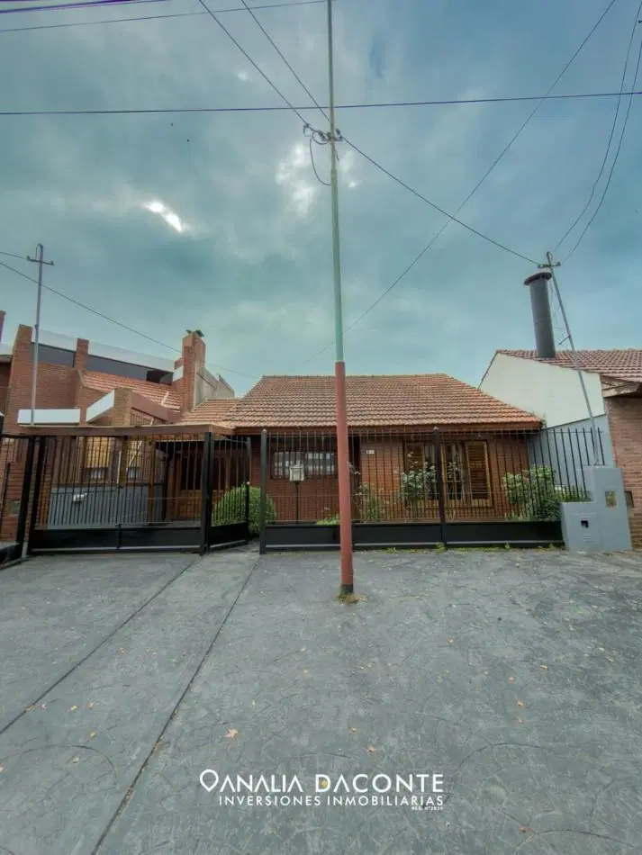 Chalet 3 amb con garage, gran quincho y jardin. San Geronimo 5