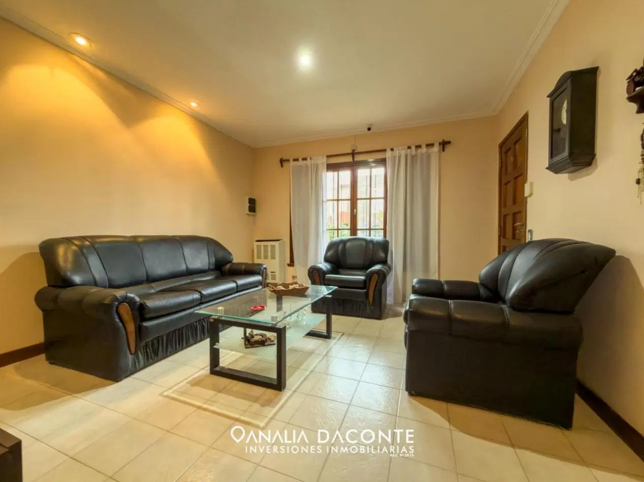 Chalet 3 amb con garage, gran quincho y jardin. San Geronimo 3
