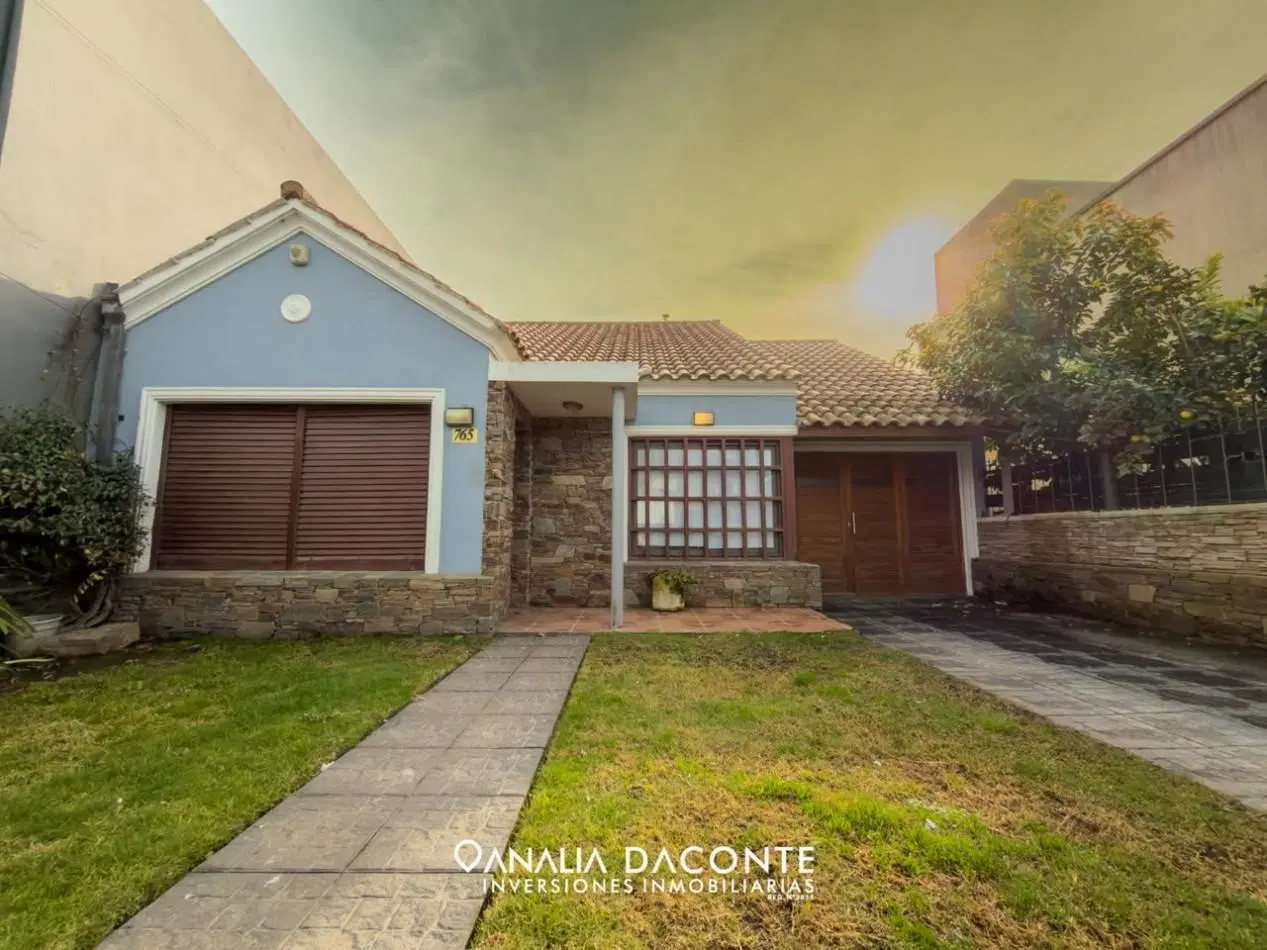 Gran chalet 5 amb con garage, quincho y jardin. Los Pinares 5