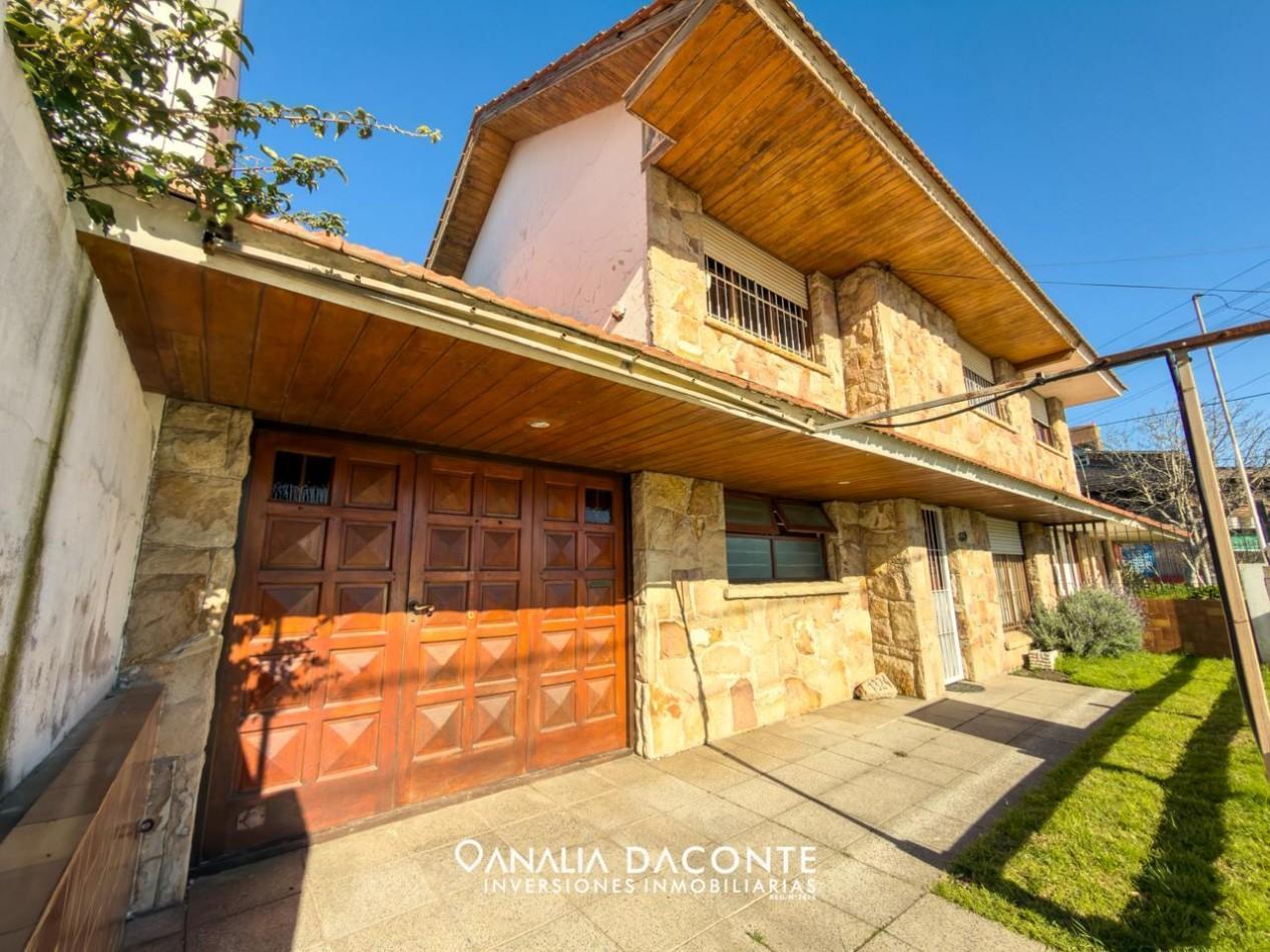Foto de Solido chalet 4 amb + garage con dependencia. Tejedor al 1300, imagen 1