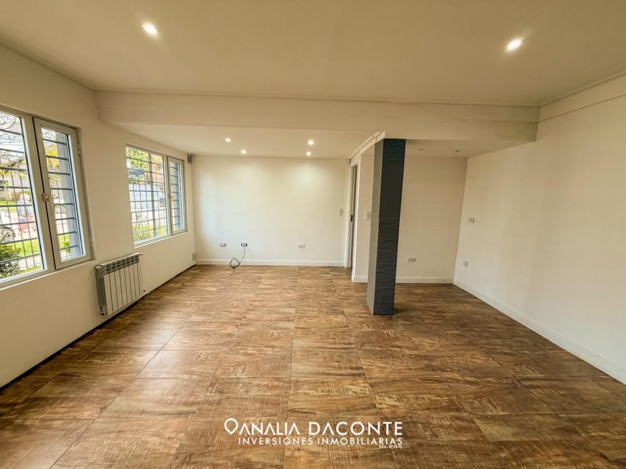Foto de PH 2 amb en PB a la calle, reciclado con garage. Parque Luro, imagen 2