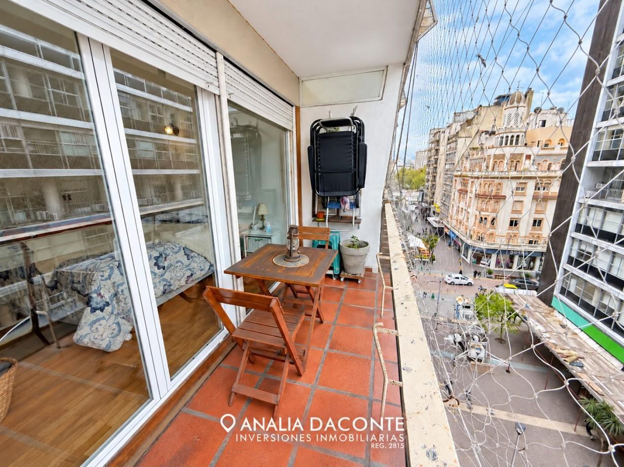 Foto de DEPARTAMENTO 2 AMBIENTES CON GRAN BALCON CORRIDO A LA CALLE ! SAN, imagen 2