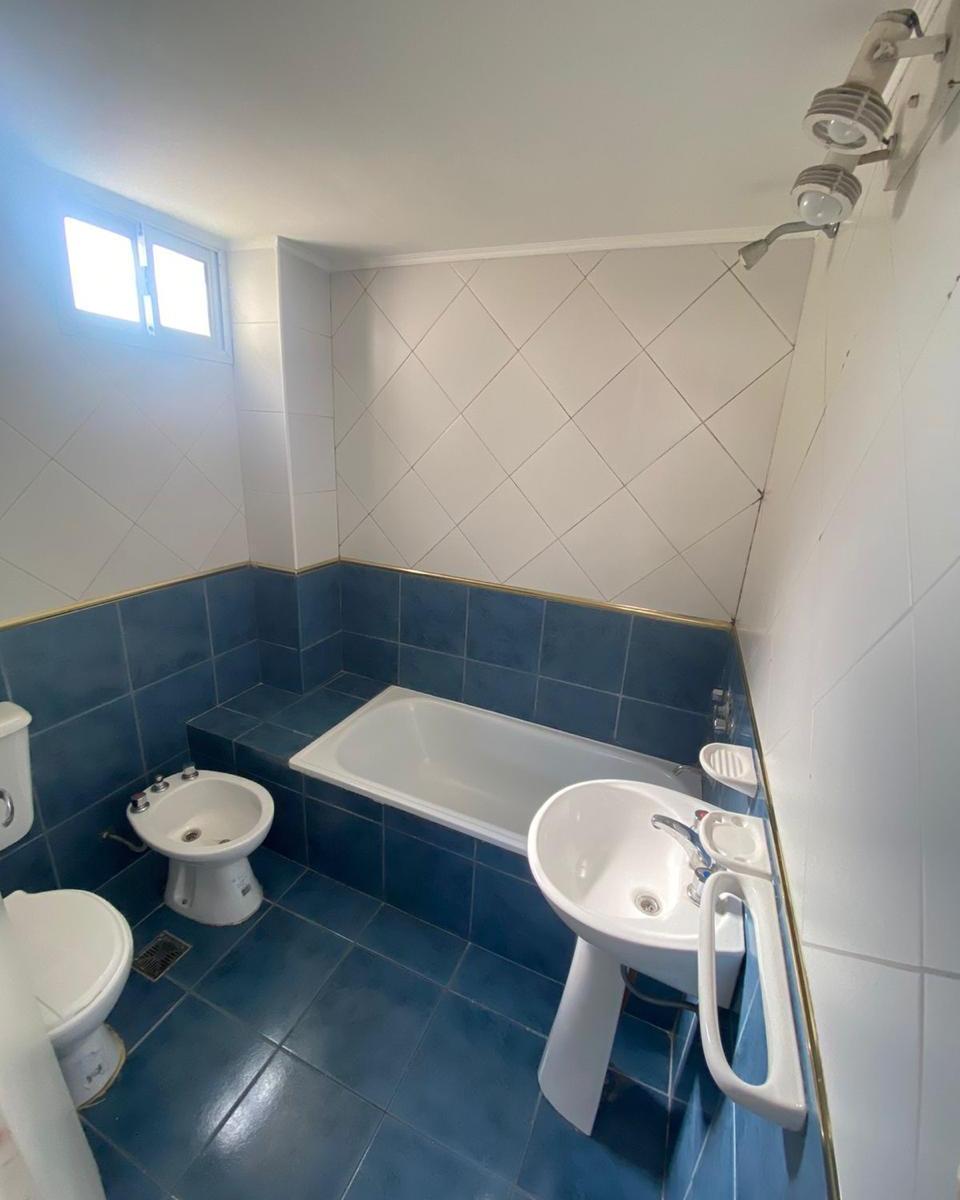 Casa con Pileta Monte del Este 1