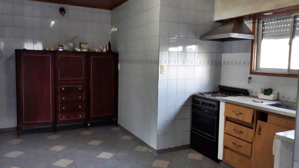 4 Locales + 3 Deptos + 2 Habitaciones + Terraza + Quincho 4